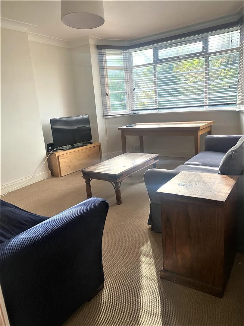 Flat 13 Ruskin Court Winchmore Hill Road, London